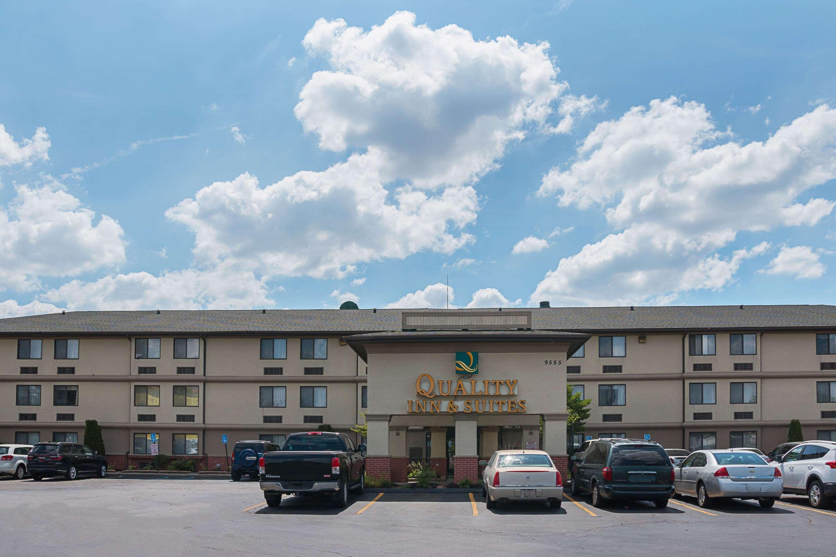 Quality Inn & Suites Detroit Metro Airport Romulus Exteriér fotografie