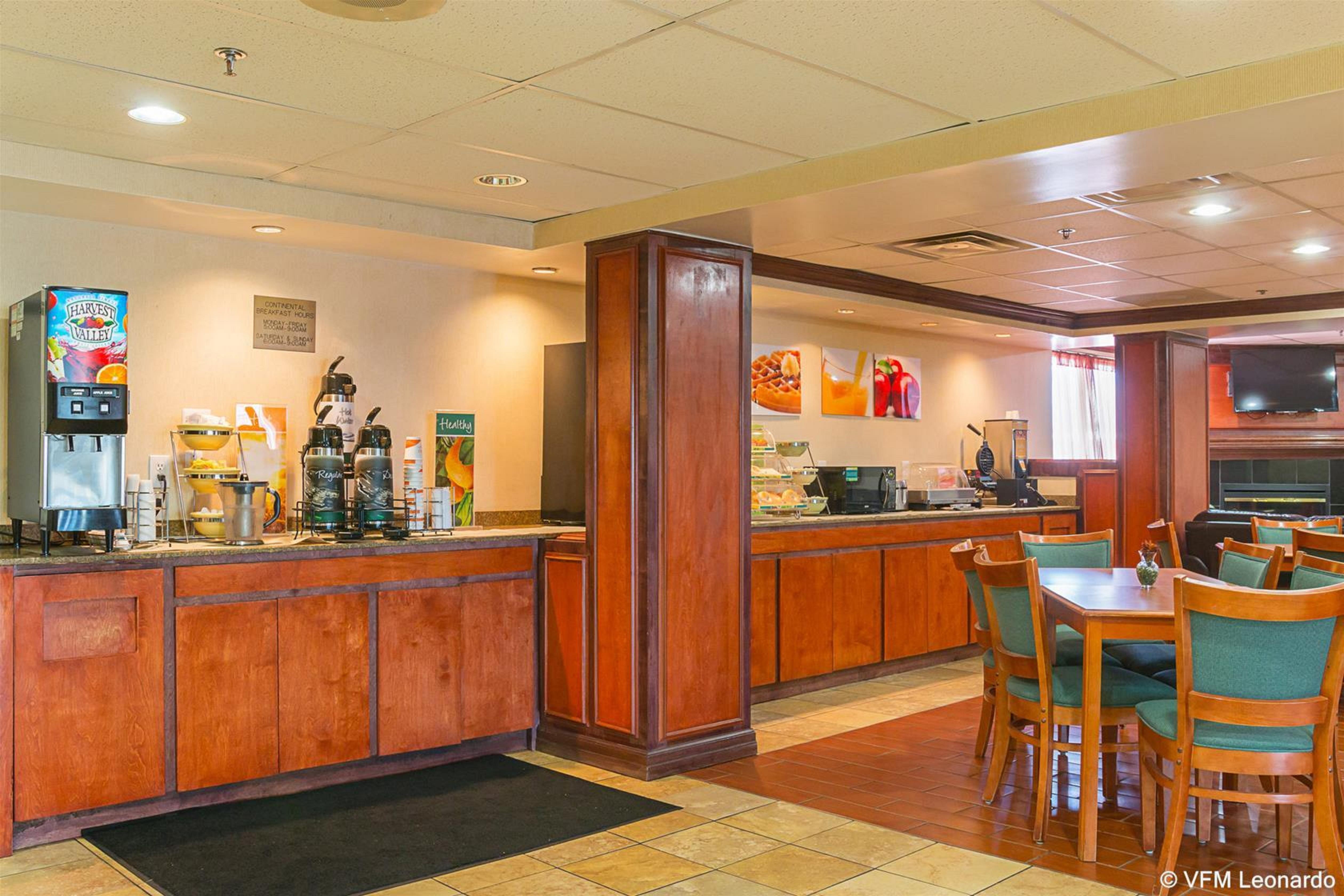 Quality Inn & Suites Detroit Metro Airport Romulus Exteriér fotografie