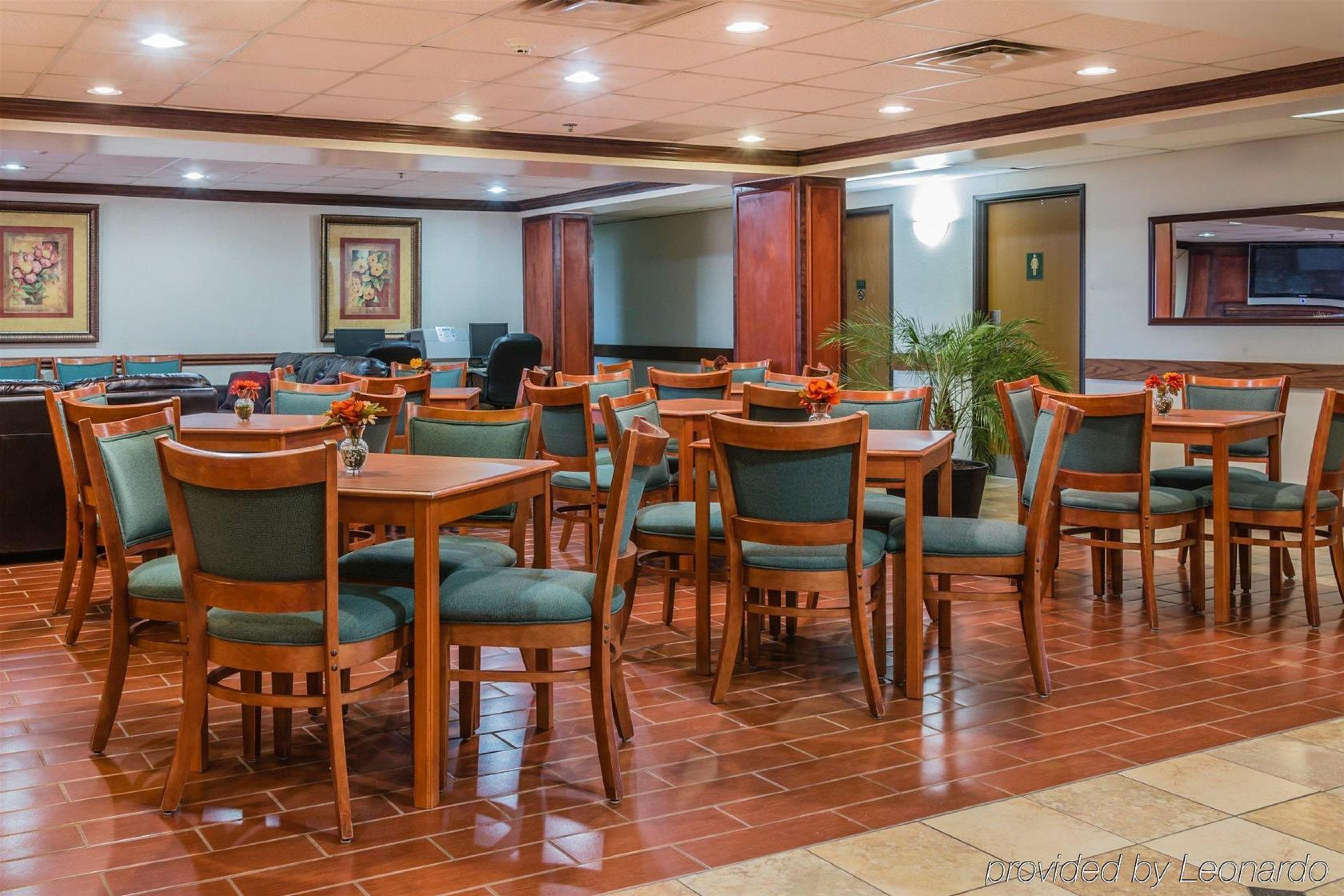 Quality Inn & Suites Detroit Metro Airport Romulus Exteriér fotografie