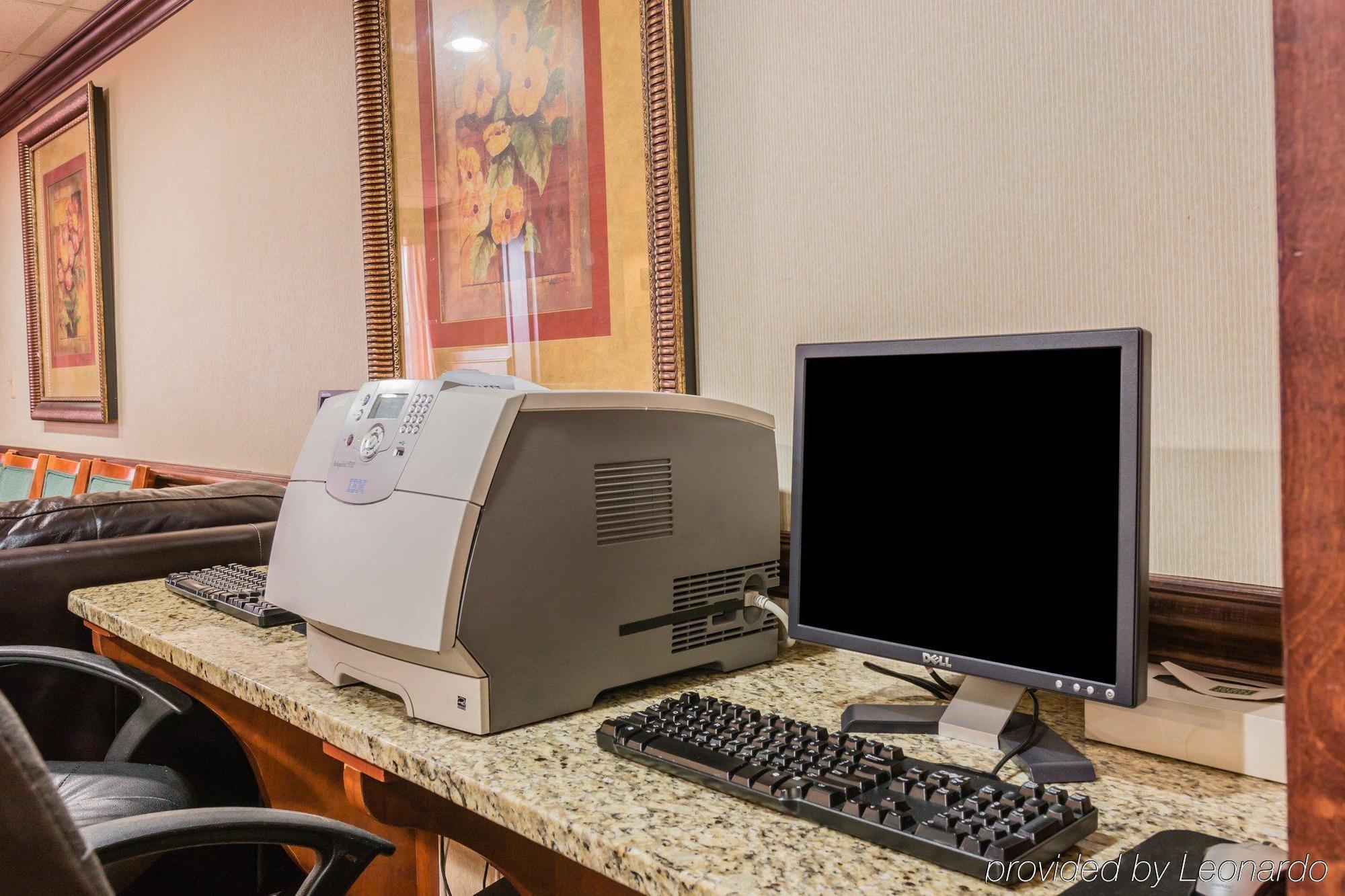 Quality Inn & Suites Detroit Metro Airport Romulus Exteriér fotografie